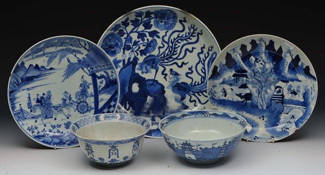 Appraisal: A CHINESE BLUE AND WHITE DEEP BOWL with central lotus