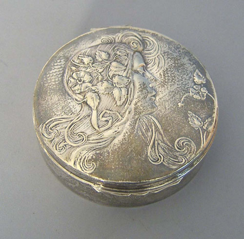 Appraisal: English silver art nouveau compact oz h x w