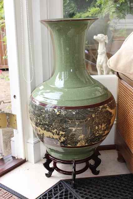 Appraisal: A LARGE CHINESE GREEN CRACKLE GLAZE BOTTLE VASE decorated with