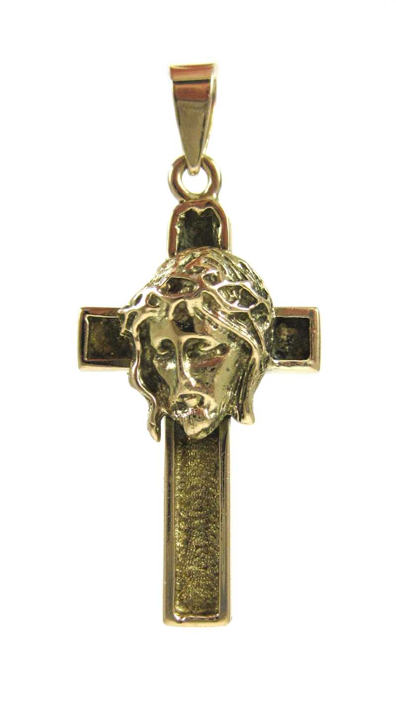 Appraisal: FOURTEEN KARAT YELLOW GOLD PENDANT The yellow gold cross and