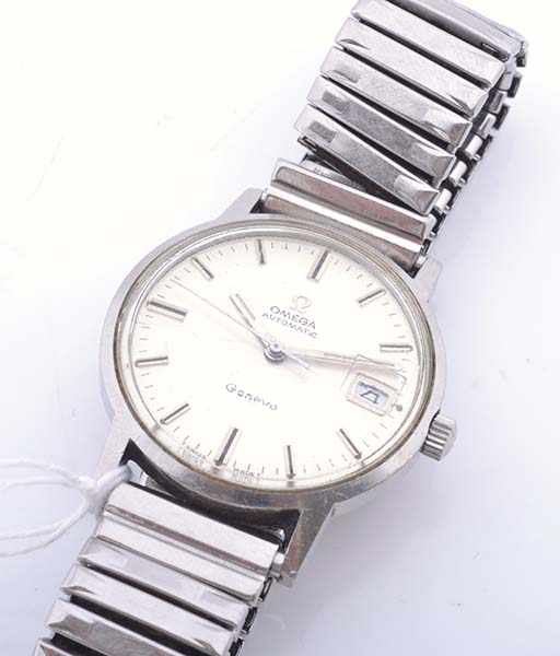 Appraisal: AN OMEGA AUTOMATIC WRISTWATCH TO A STAINLESS STEEL CASE AND