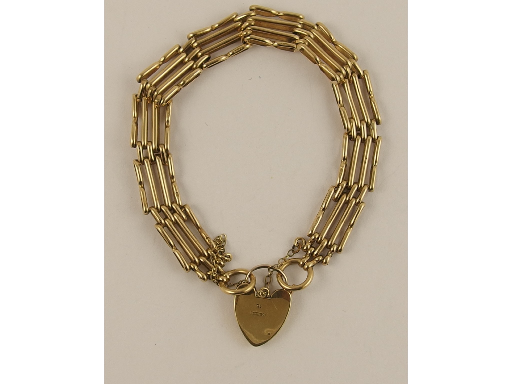 Appraisal: A ct gold gate bracelet