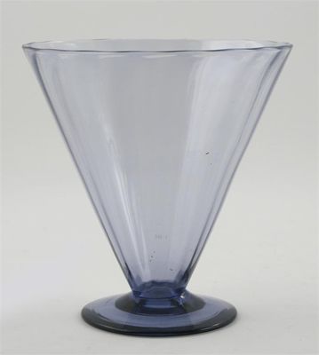 Appraisal: A James Powell Sons Whitefriars Wuidart amethyst glass vase unsigned