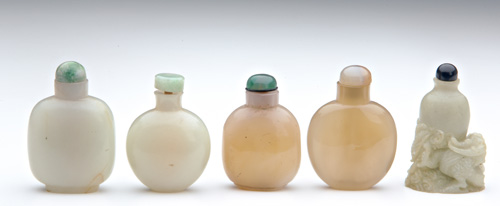 Appraisal: CHINESE SNUFF BOTTLES Five bottles of various materials including jade