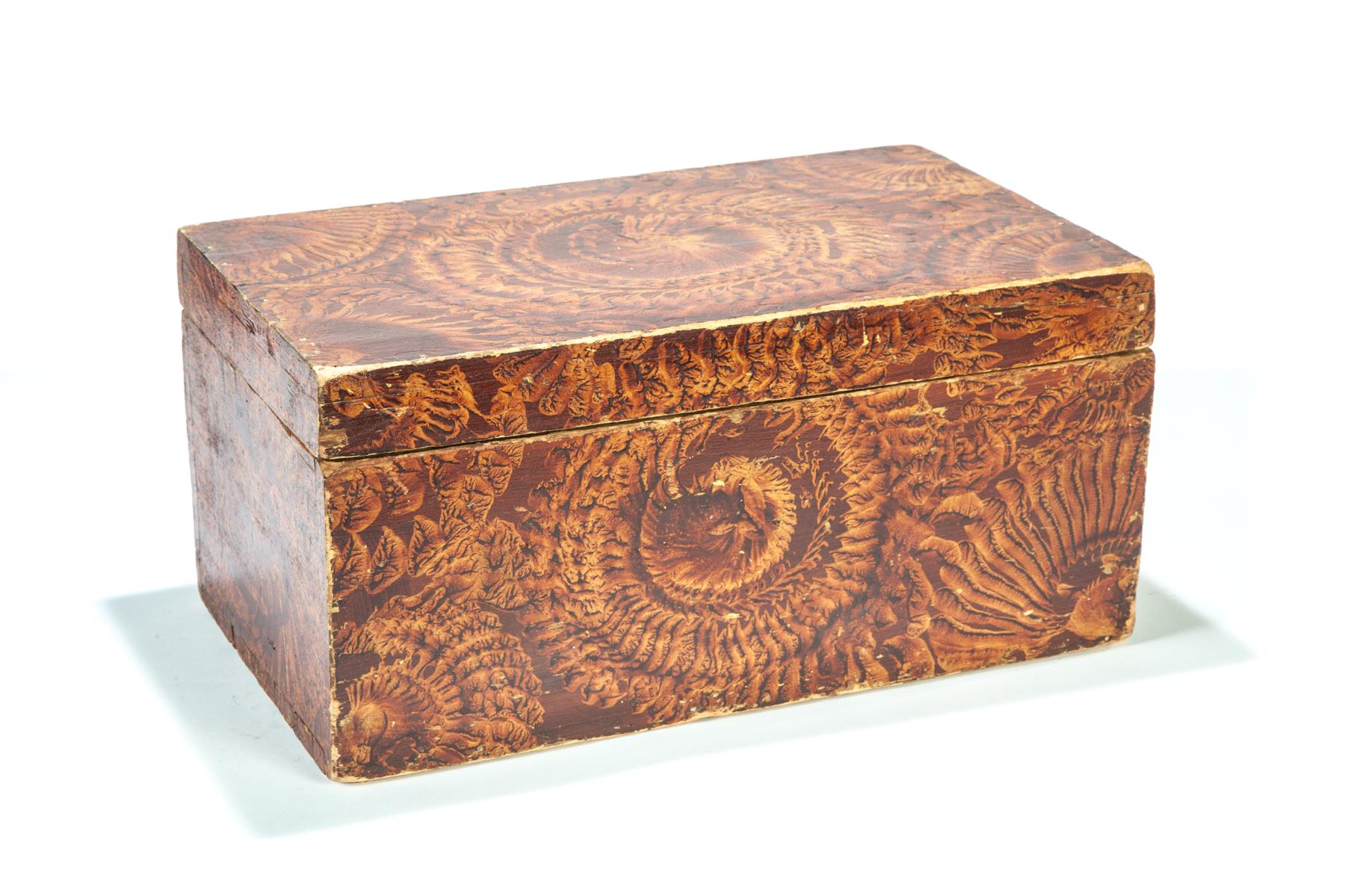 Appraisal: AMERICAN DECORATED BOX Mid th century pine Original vinegar sponge