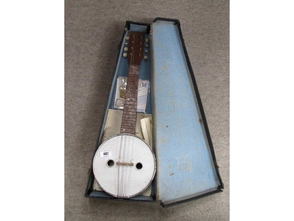 Appraisal: Small banjo in case