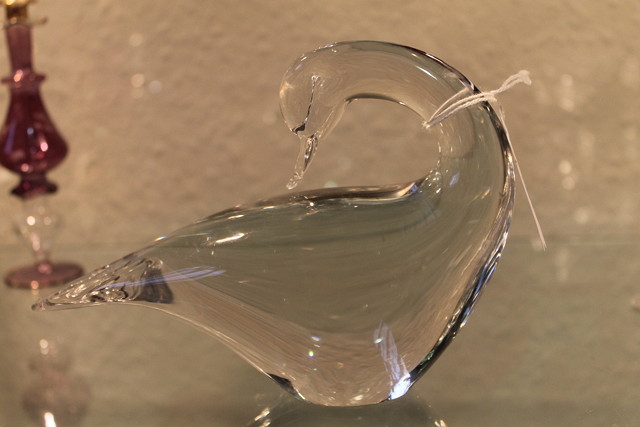 Appraisal: A FM KONSTGLAS OF SWEDEN GLASS SWAN probably designed by