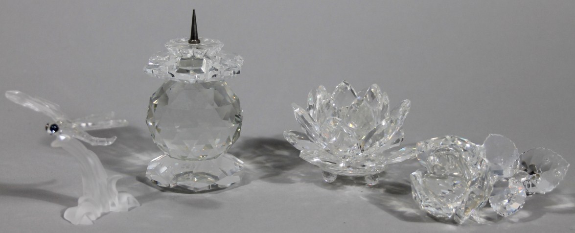 Appraisal: Various Swarovski crystal ornaments and figures comprising a rose cm