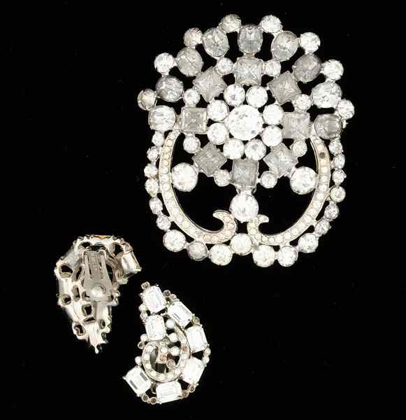 Appraisal: Weiss Costume Jewelry Collection A Weiss brooch with matching ear