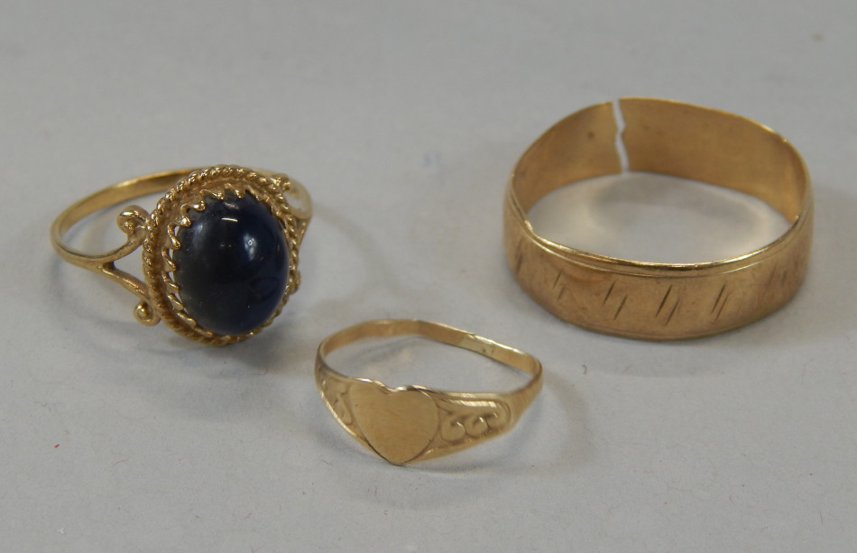 Appraisal: Various jewellery comprising a child's christening ring with heart shaped