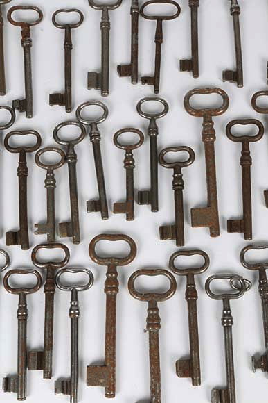 Appraisal: A COLLECTION OF OLD EUROPEAN STEEL KEYS in a small