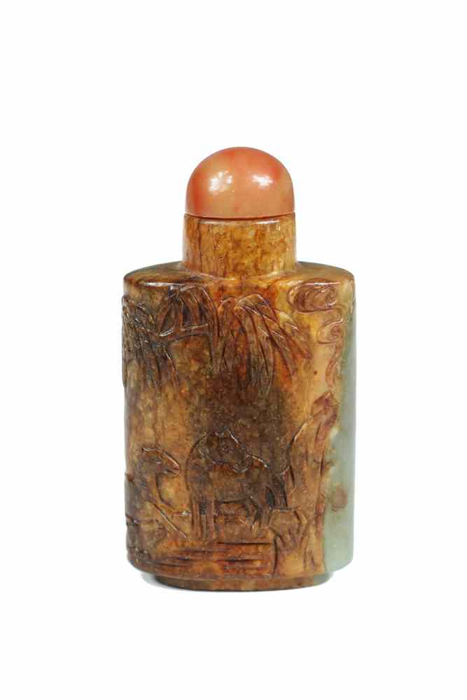 Appraisal: CHINESE SNUFF BOTTLE - Antique Chinese Russet Jade Snuff Bottle