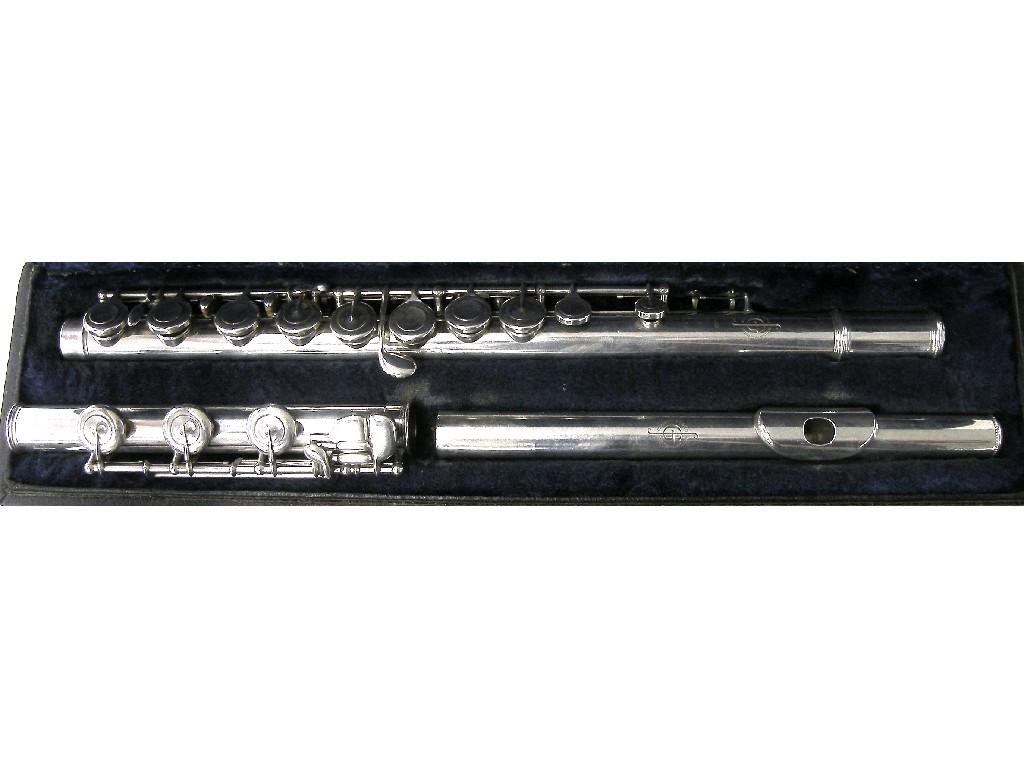 Appraisal: Sterling silver flute by and stamped Flutemakers Guild London no