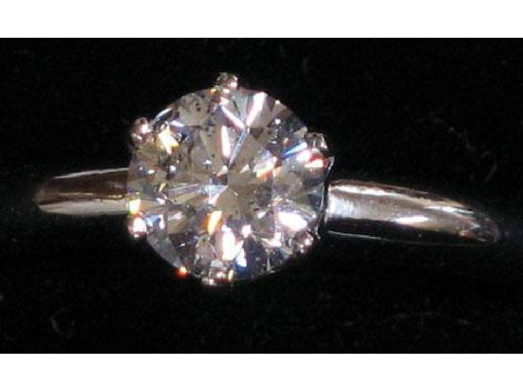 Appraisal: A SOLITAIRE DIAMOND RING the modern brilliant-cut diamond claw-set on