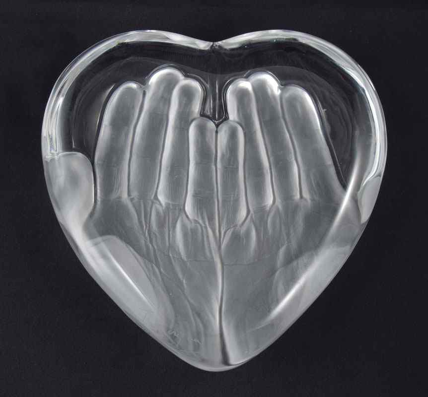 Appraisal: DAUM CRYSTAL LARGE LE COEUR HEART SCULPTURE Tony Morgan limited