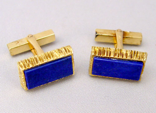 Appraisal: TIFFANY CO GOLD AND LAPIS CUFFLINKS Lapis Lazuli set in