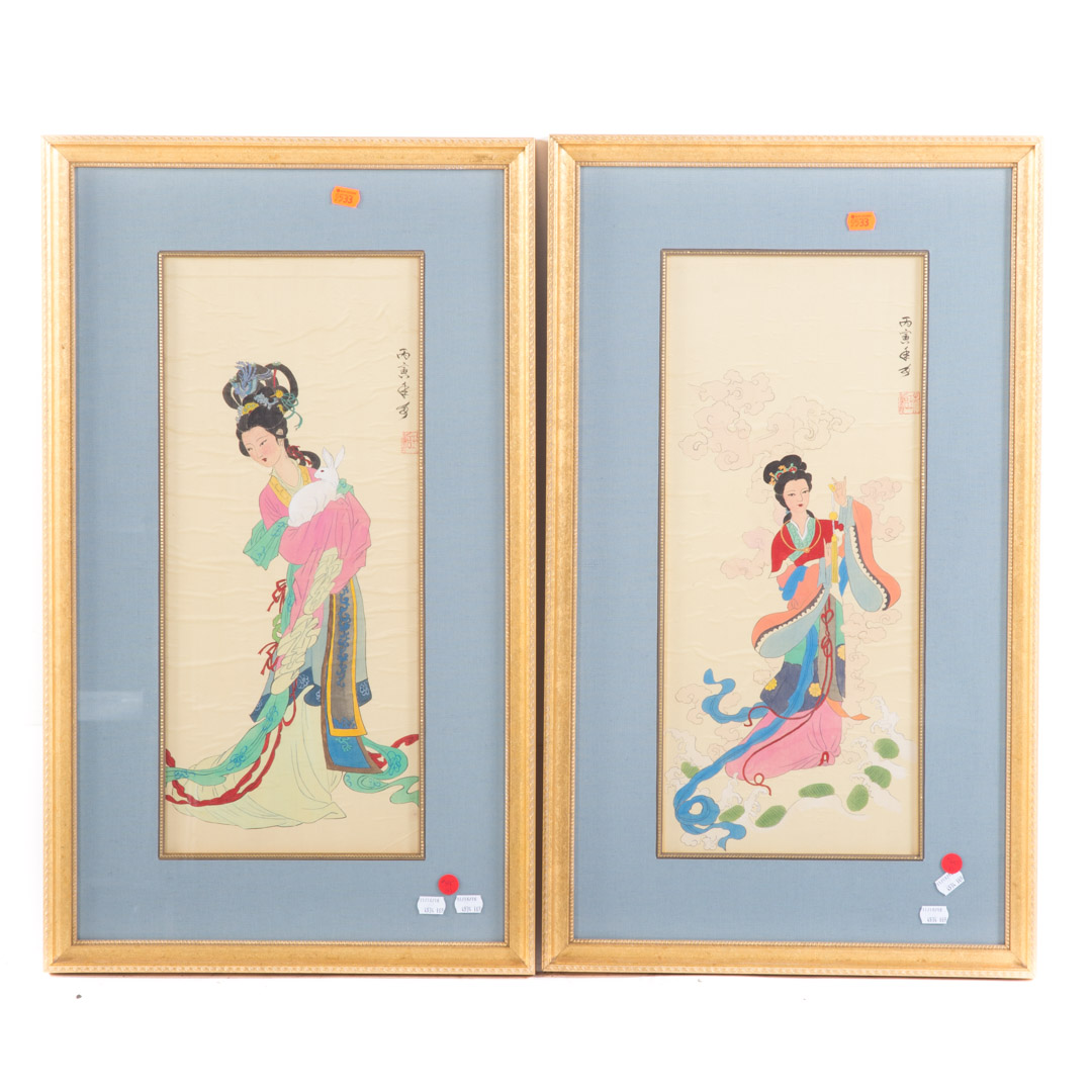 Appraisal: Pair of th c Chinese gouaches on silk depicting noble