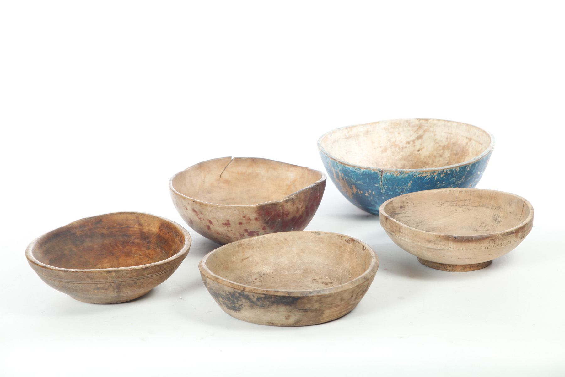 Appraisal: FIVE TREENWARE BOWLS American th century All have scrubbed surfaces