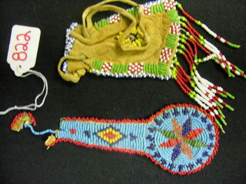 Appraisal: NATIVE AMERICAN BEAD WORK PIECES Small draw string bag foe