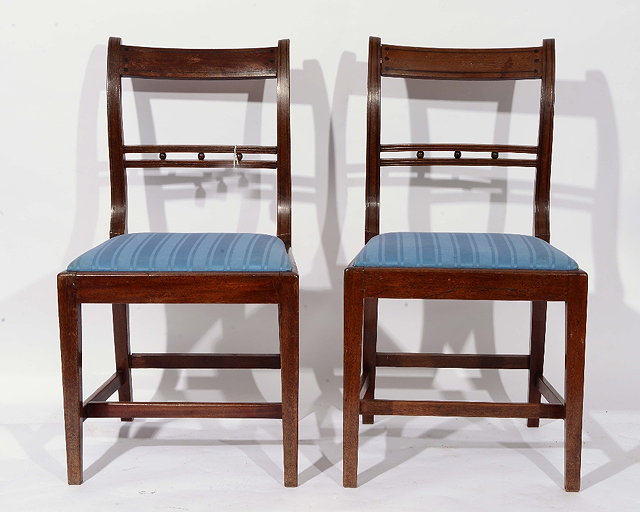 Appraisal: A SET OF SIX TH CENTURY MAHOGANY DINING CHAIRS each