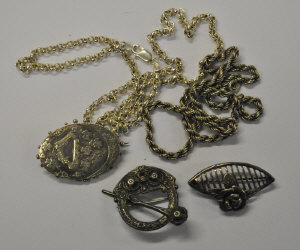 Appraisal: Mixed lot of silver jewellery including one rope chain one