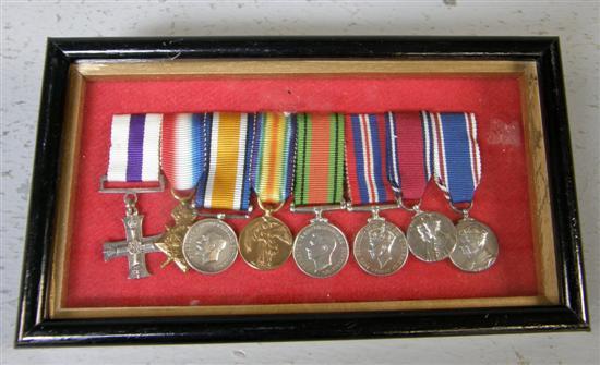 Appraisal: Eight miniature medals Military Cross three First World War medals