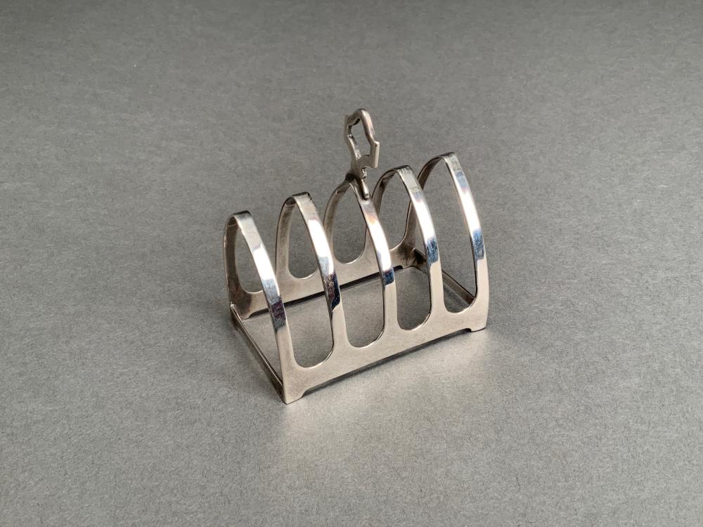 Appraisal: E VINERS SHEFFIELD SILVER TOAST RACK OZTE Viners Sheffield Silver