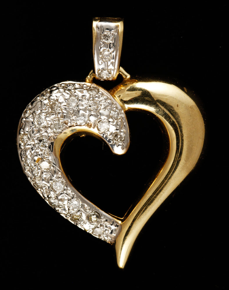 Appraisal: - K Diamond Heart Pendant k white gold and diamond