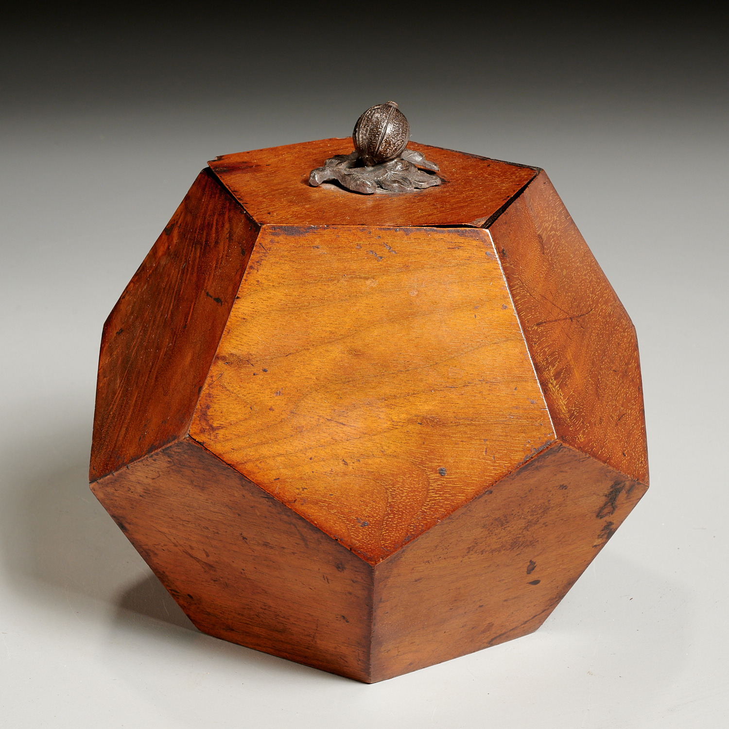 Appraisal: REGENCY MAHOGANY POLYHEDRON TEA CADDY c twenty-sided mahogany container the