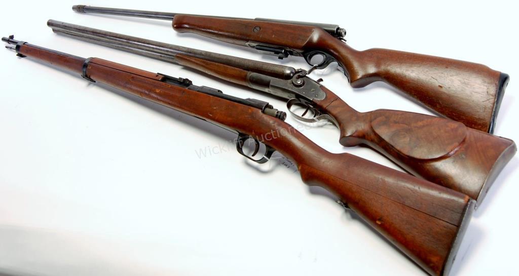 Appraisal: Group of Long Guns- Mossberg Model D Bolt action shotgun