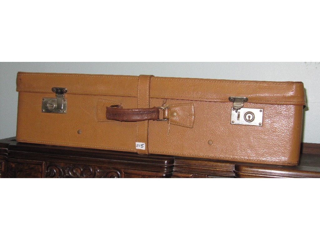 Appraisal: Leather suitcase