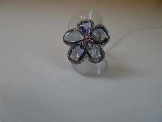 Appraisal: AN CT WHITE GOLD CEYLON SAPPHIRE AND DIAMOND CLUSTER 'CLOVER'