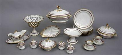 Appraisal: PARIS PORCELAIN EXTENSIVE PART DINNER SERVICE With narrow pink and