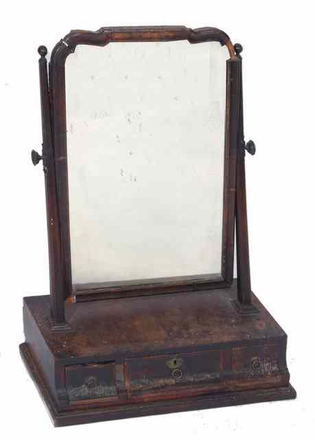 Appraisal: A GEORGIAN MAHOGANY DRESSING TABLE MIRROR the rectangular glass with