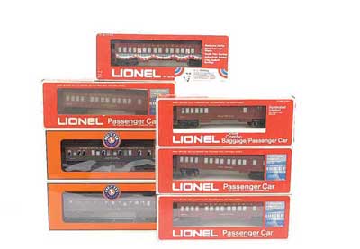 Appraisal: Lionel O Gauge Pennsylvania Passenger Cars consisting of Combination Baggage