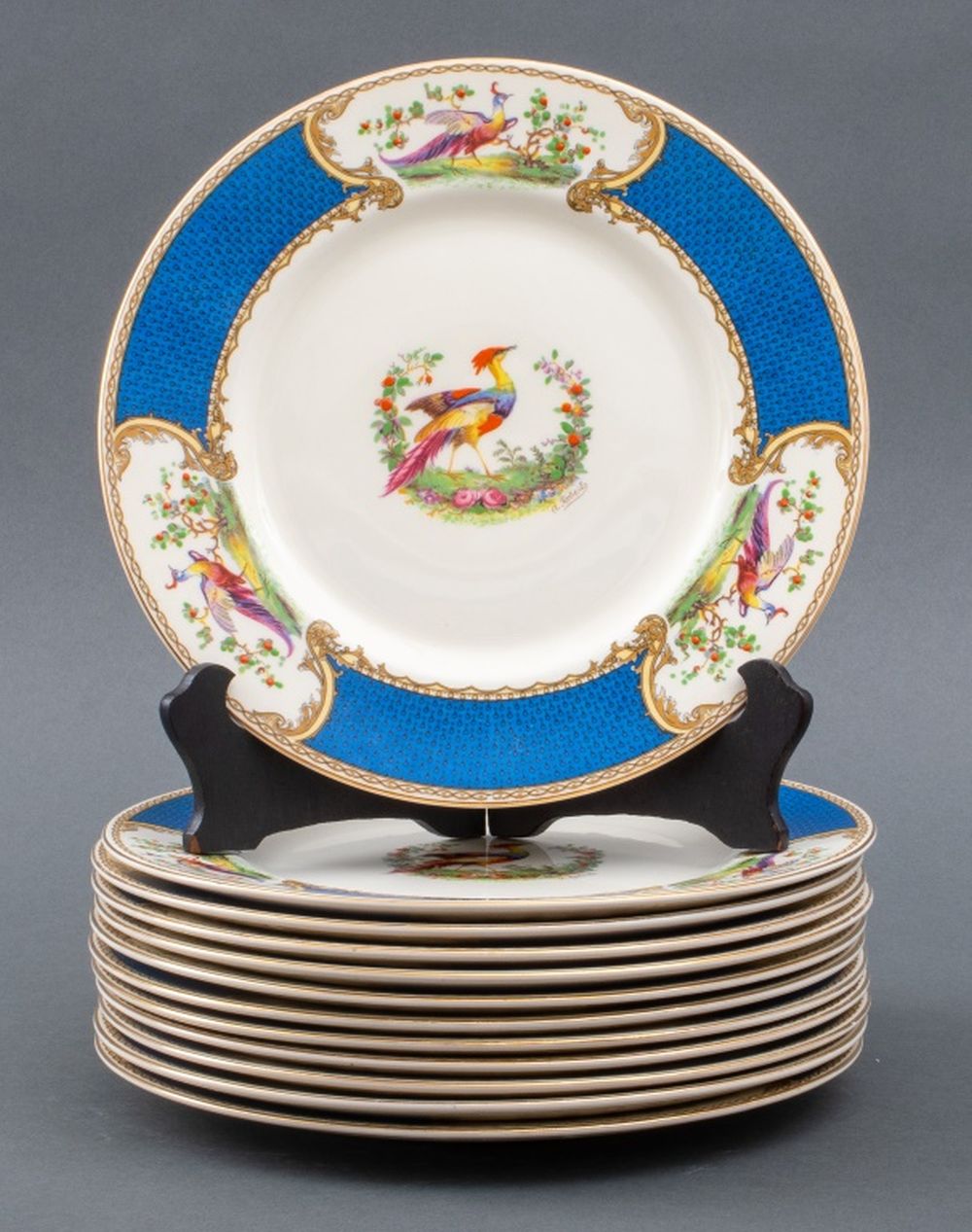 Appraisal: MYOTT PORCELAIN CHELSEA BIRD DINNER PLATES Set of twelve Myott