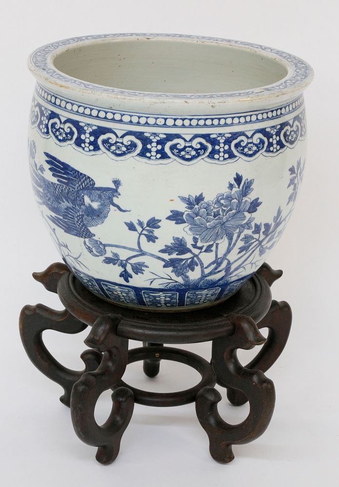 Appraisal: Antique Chinese Canton Style Blue and White Porcelain Jardiniere Antique