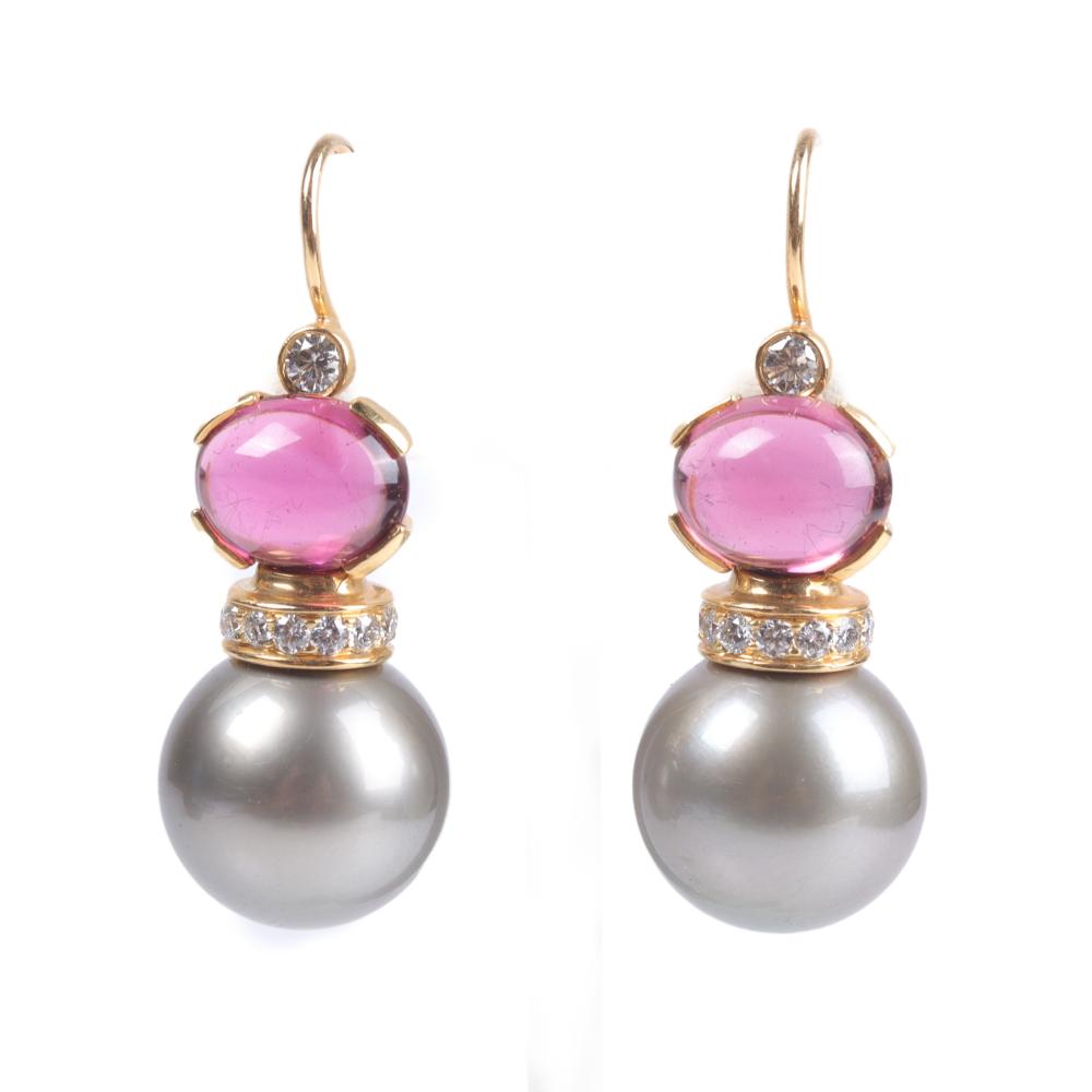 Appraisal: Designer K YG yellow gold mm Gray Tahitian Pearl Earrings