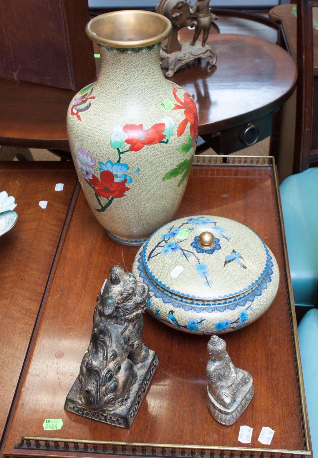 Appraisal: Four oriental items including cloisonne vase cloisonne lidded jar and