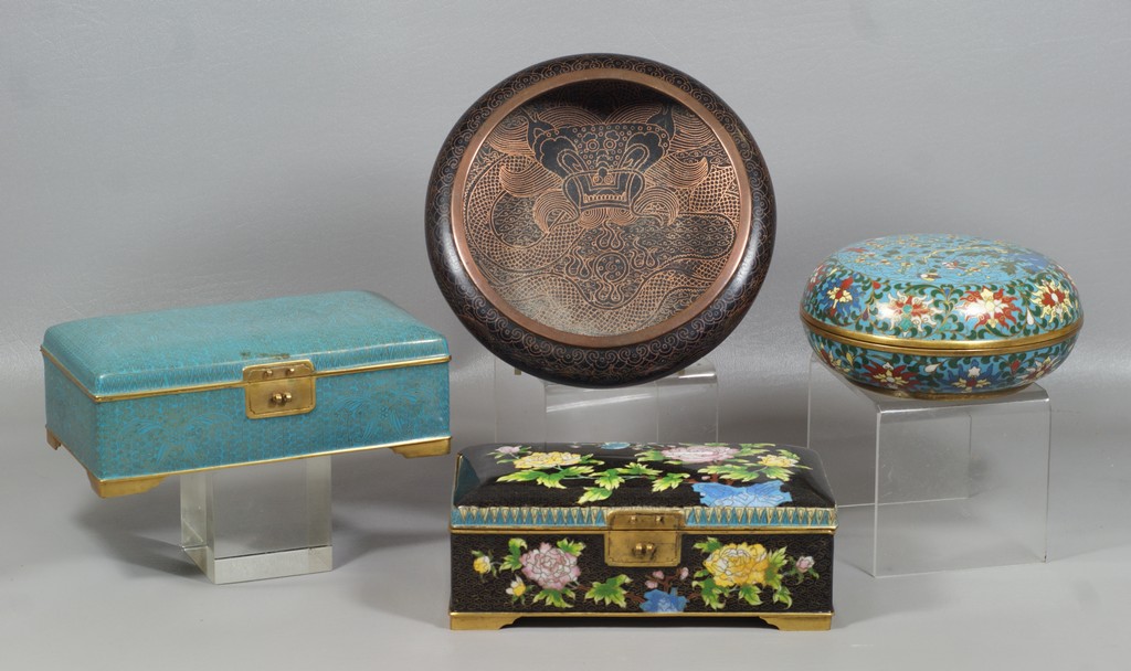 Appraisal: Pcs of Chinese Cloisonn to include a dragon bowl with