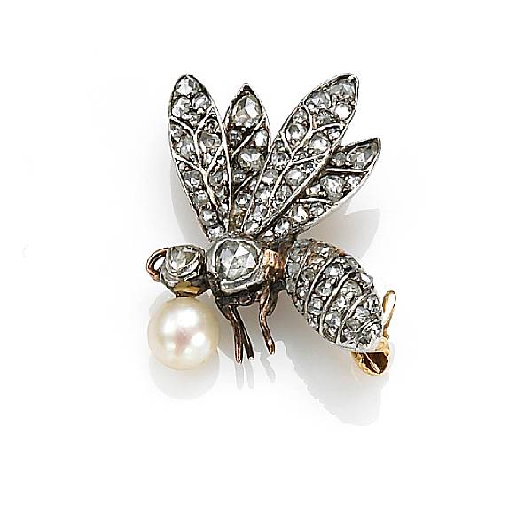 Appraisal: A diamond and cultured pearl bee brooch mounted in platinum