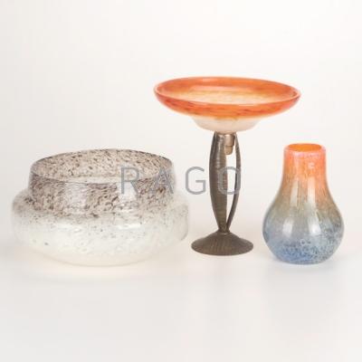 Appraisal: SCHNEIDER AND STEUBEN Attr Three glass vessels with controlled bubbles