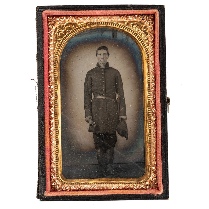 Appraisal: CIVIL WAR Tintype of Union soldier armed with revolver N