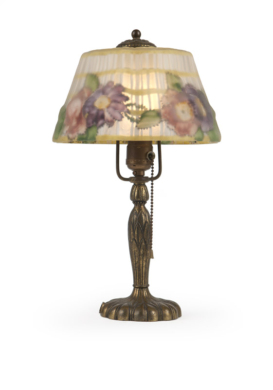 Appraisal: Lot A Pairpoint reverse-painted ''Puffy'' boudoir lamp First quarter th