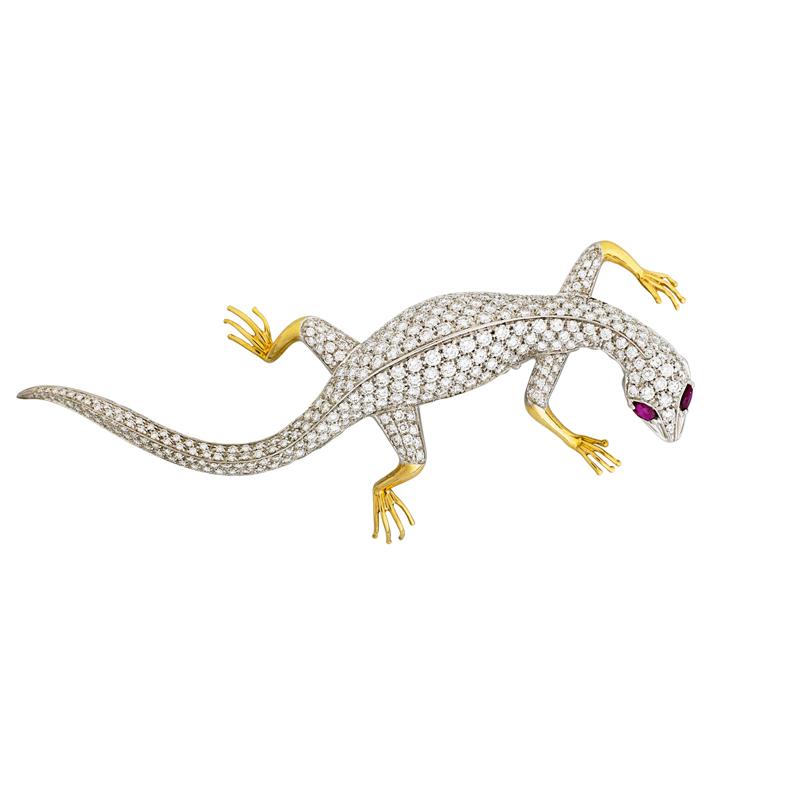 Appraisal: DIAMOND K GOLD SALAMANDER BROOCH GARAVELLI Condition Report Most VS