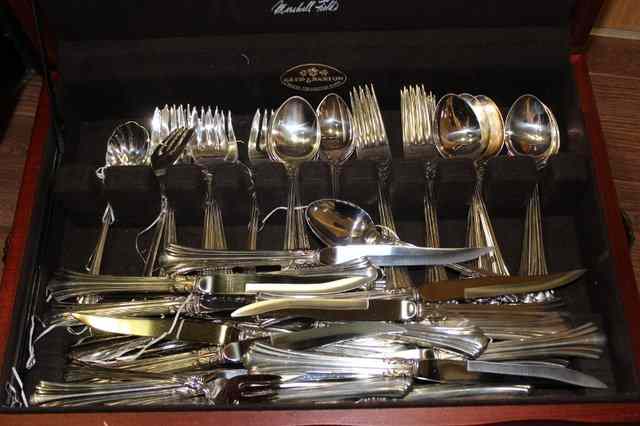 Appraisal: AN AMERICAN SILVER CANTEEN OF CUTLERY by Reed Barton all