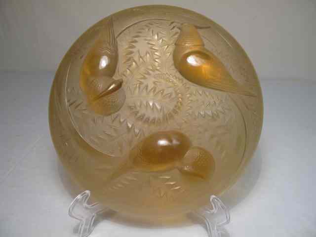 Appraisal: Art Deco art glass bowl with design of three stylized