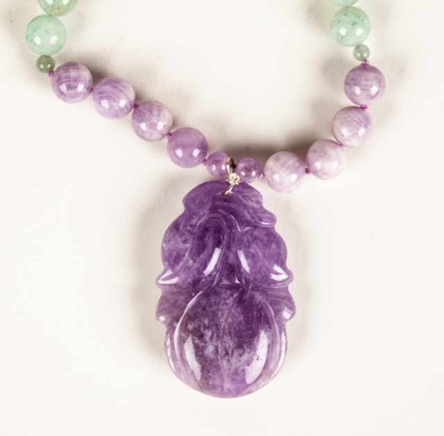 Appraisal: Chinese carved quartz necklace and pendant necklace comprised of lavender