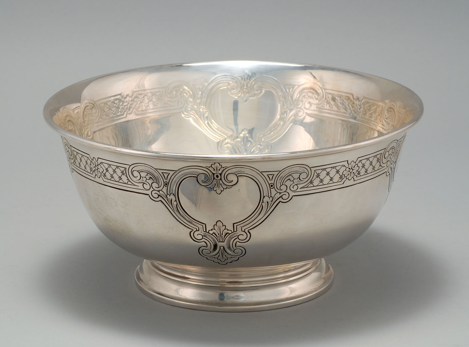 Appraisal: STERLING SILVER CENTERPIECE BOWL BY TIFFANY CO In a round