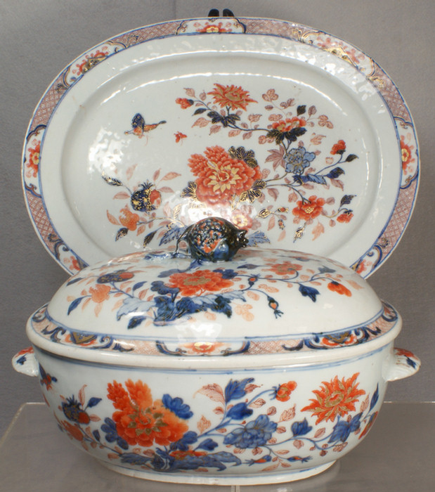 Appraisal: Chinese export porcelain Chinese Imari pcs to include lg covered